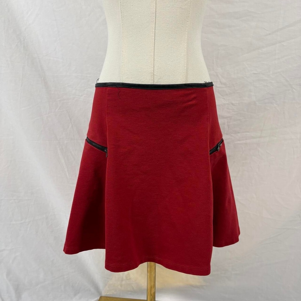 Love Tree red mini skirt black zipper details size medium grunge emo